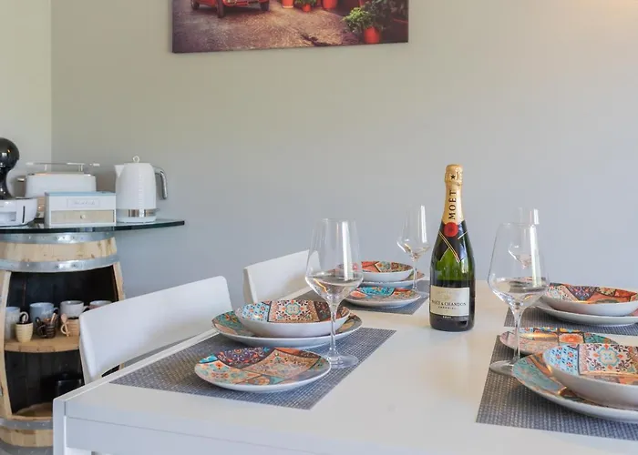 Anna's Quite & Charme * Pianello Del Lario