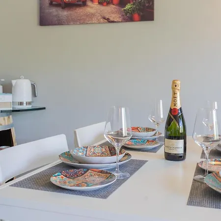 Anna's Quite & Charme * Pianello Del Lario