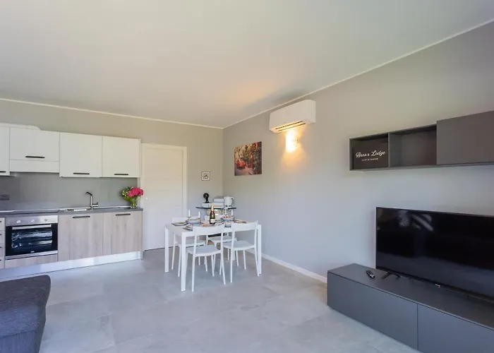 Anna's Quite & Charme * Pianello Del Lario