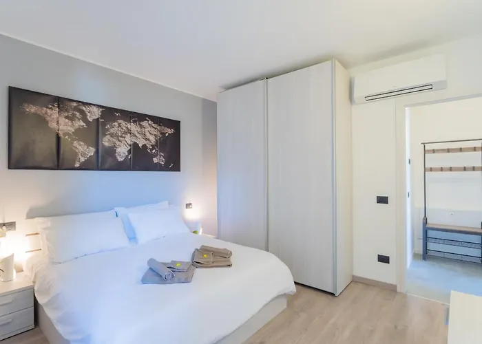 Apartment Anna's Quite & Charme Pianello Del Lario