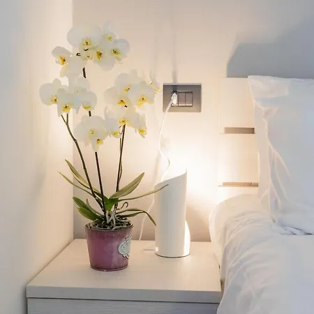 Anna's Quite & Charme * Pianello Del Lario